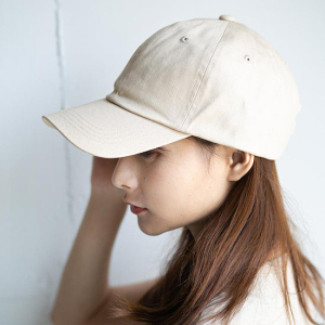 キャップがブカブカに